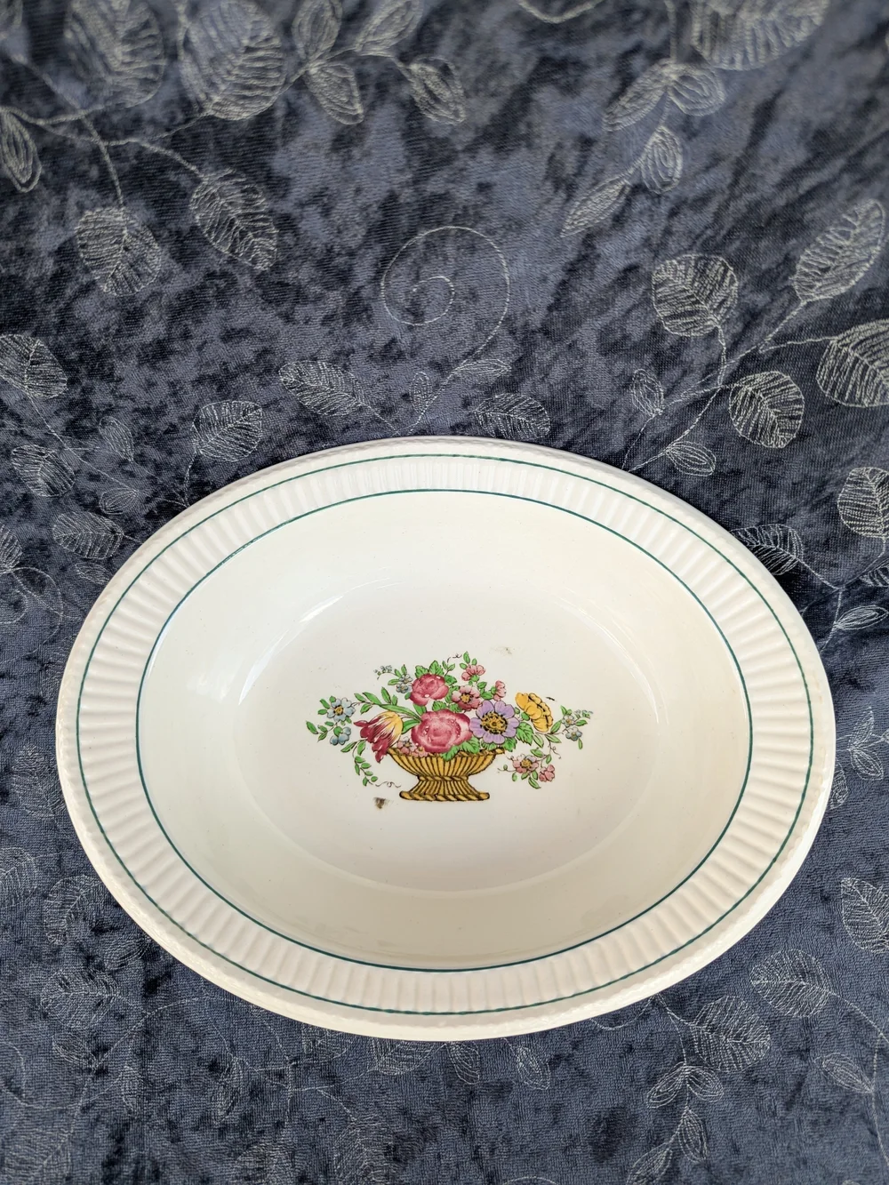 VTG Wedgwood Belmar Oval Serving Vegetable Bowl Flowers Basket Cottagecore White